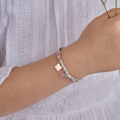 Bracciale Personalizzato Liberty Mini Croce a trifoglio con Nome Placcato in oro Merci Maman