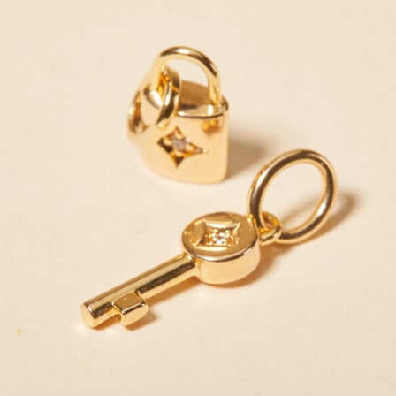 Buy your Padlock or Key Charm Merci Maman