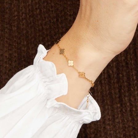 Bracelet personnalisé Initiale Croix Romane sur chaîne doré à l'or fin Merci Maman