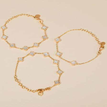 Bracelet personnalisé Initiale Croix Romane Nacre sur chaîne  doré à l'or fin Merci Maman