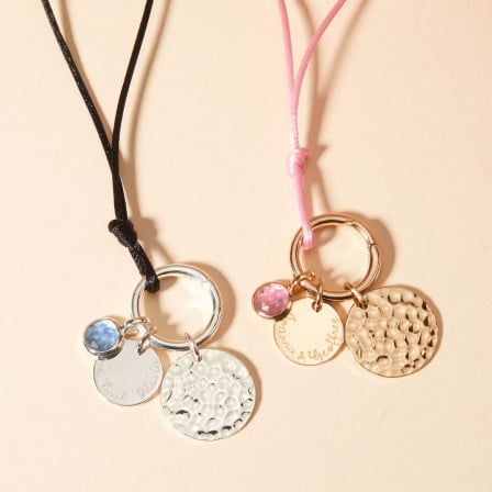 Personalisierte runde Lucky Charm Halskette mit Satinband merci maman