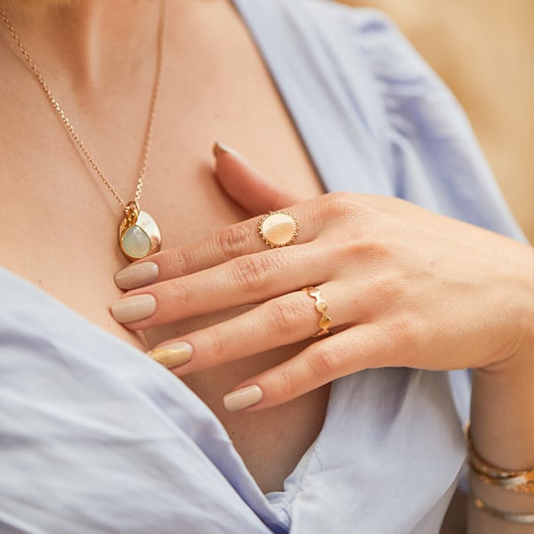 Idées de bijoux personnalisées à offrir pour un anniversaire spécial