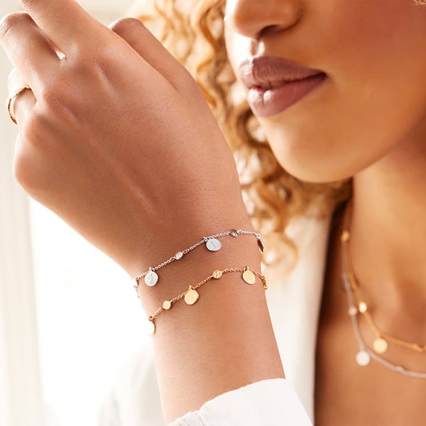 Hand engraved jewellery in 24 hours with names, dates or symbols