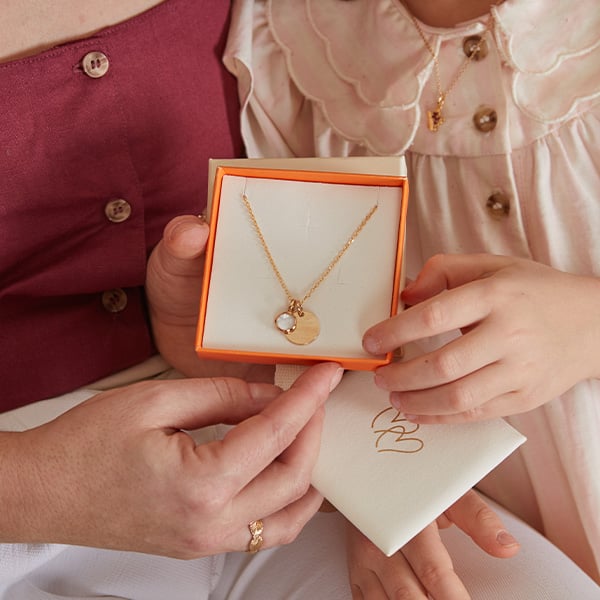 Celebrate motherhood with our personalised jewellery!