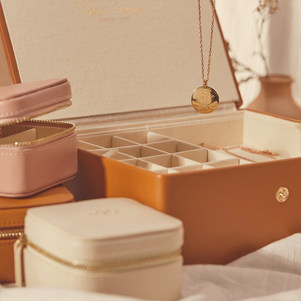 How to organise your jewellery: 3 tips