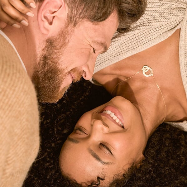 Bijoux personnalisés pour femme : 5 idées cadeaux