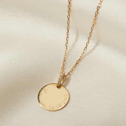 Personalisierte 375er Gold Diamant Plättchen Halskette merci maman