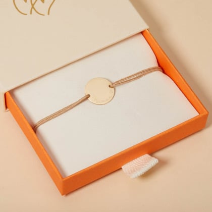 Pulsera con medalla personalizada de oro de 9 kilates merci maman