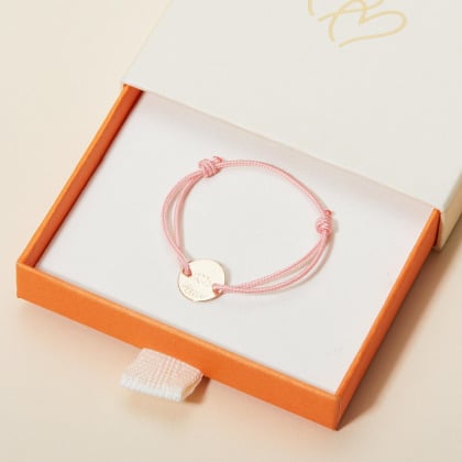 Bracciale personalizzato con mini pastiglia Merci Maman x Mellipou placcato in oro