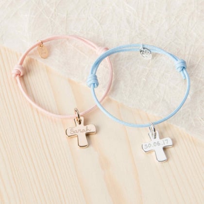 Personalisiertes Armband mit Kreuz vergoldet merci maman