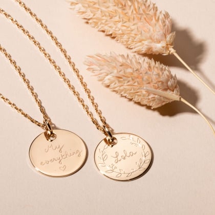 Collar personalizado con decoración