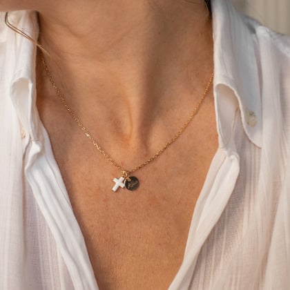 Personalisierte Emaille Kreuz Halskette vergoldet merci maman