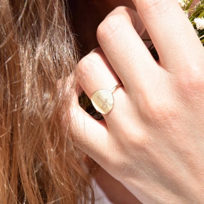 Bague Disque Alphabet Floral personnalisée