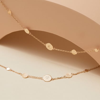 Personalisierte kurze Pastille Halskette vergoldet merci maman