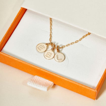 Collier Personnalisé Pendentif Lettre plaqué or merci maman