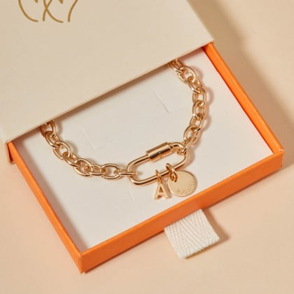 Pulsera personalizada Mini Alfabeto con Amuleto de la Suerte baño de oro merci maman