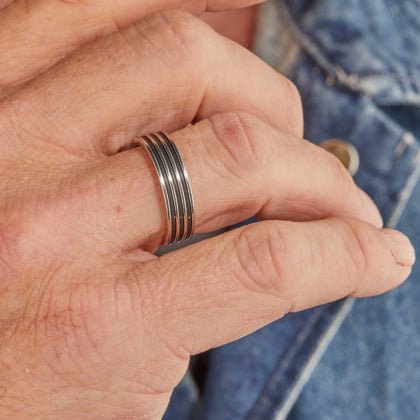 Bague personnalisée en acier et gomme pour homme merci maman