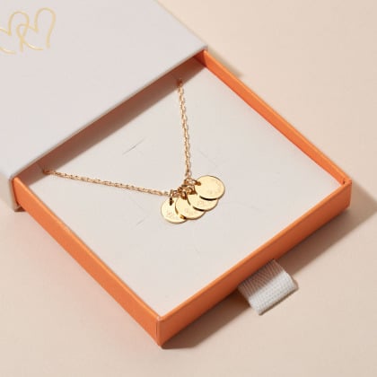 Collana personalizzata con nome placcato in oro merci maman