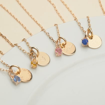 Collana personalizzata con mini disco e cristallo solitario pietra di nascita| Merci Maman