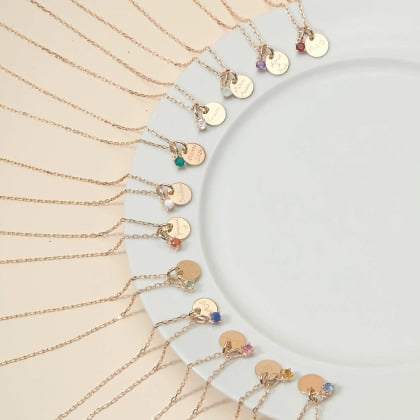 Collana personalizzata con mini disco e cristallo solitario pietra di nascita| Merci Maman
