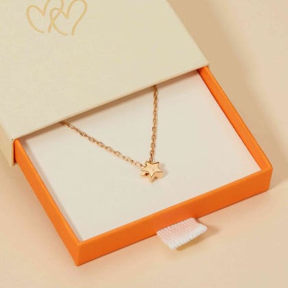 Collana Mini Stella con Iniziale Personalizzata placcato in oro merci maman