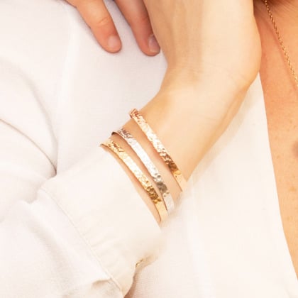 Personalised Hammered Flat Bangle gold plated merci maman