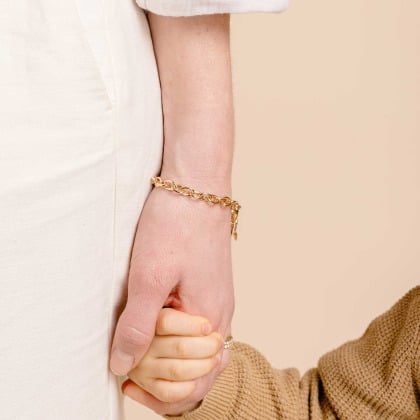 Pulsera personalizada Amuleto de la Suerte circular con nombre baño de oro merci maman