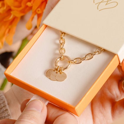 Collana personalizzata portafortuna con chiusura rotonda placcato in oro merci maman