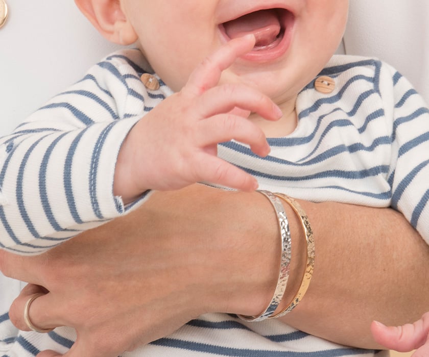 Hand-engraved jewellery to tell your story
