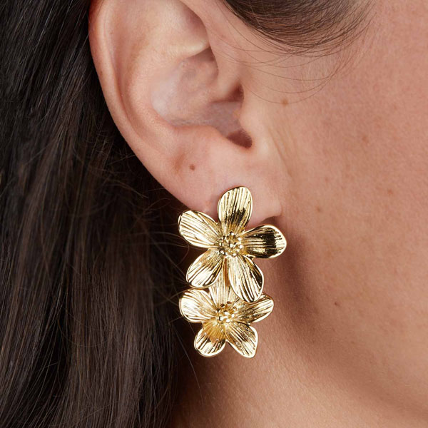 5 perfect summer occasions for personalised jewellery gifts