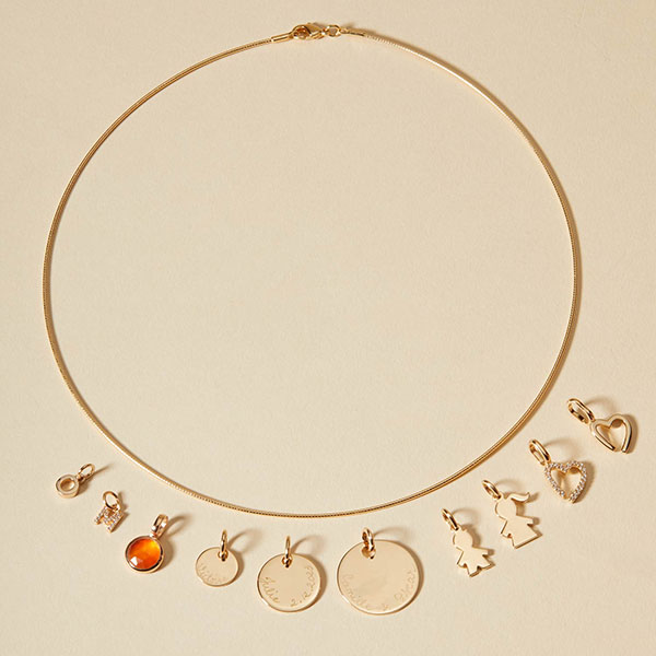 Entdecken Sie die Omega Halskette. Eine neue Kette für Ihre Charms.