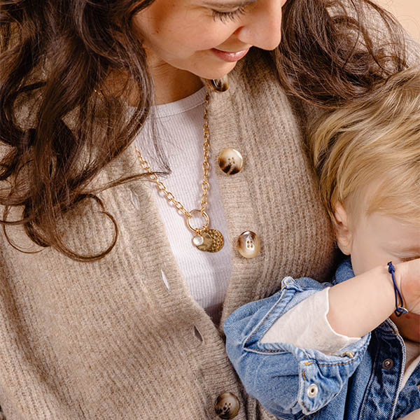 How to mark a new chapter with engraved jewellery?  