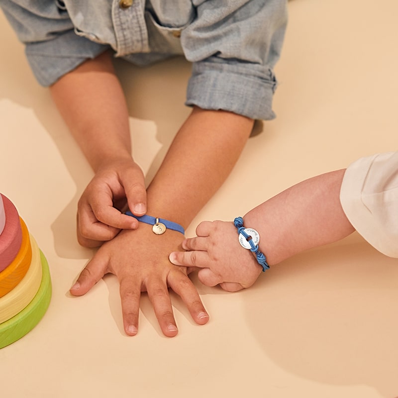 Sorprende con tarjetas personalizadas de tu familia