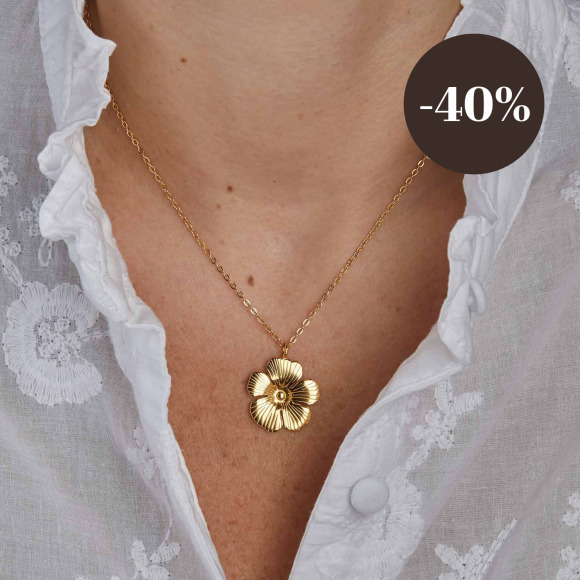 Flower Necklace in Golden Stainless Steel merci maman