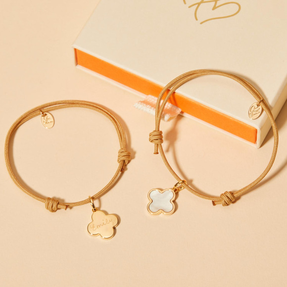 Personalisiertes Perlmutt Klee Kreuz Armband vergoldet merci maman