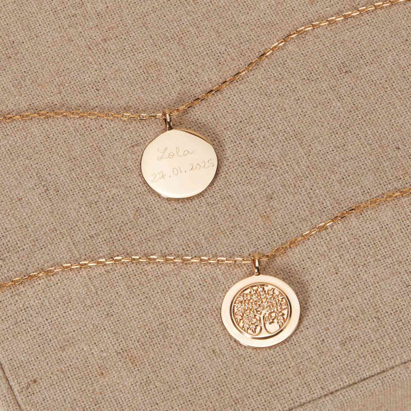 Personalised Tree of Life Medal Necklace plaqué or merci maman