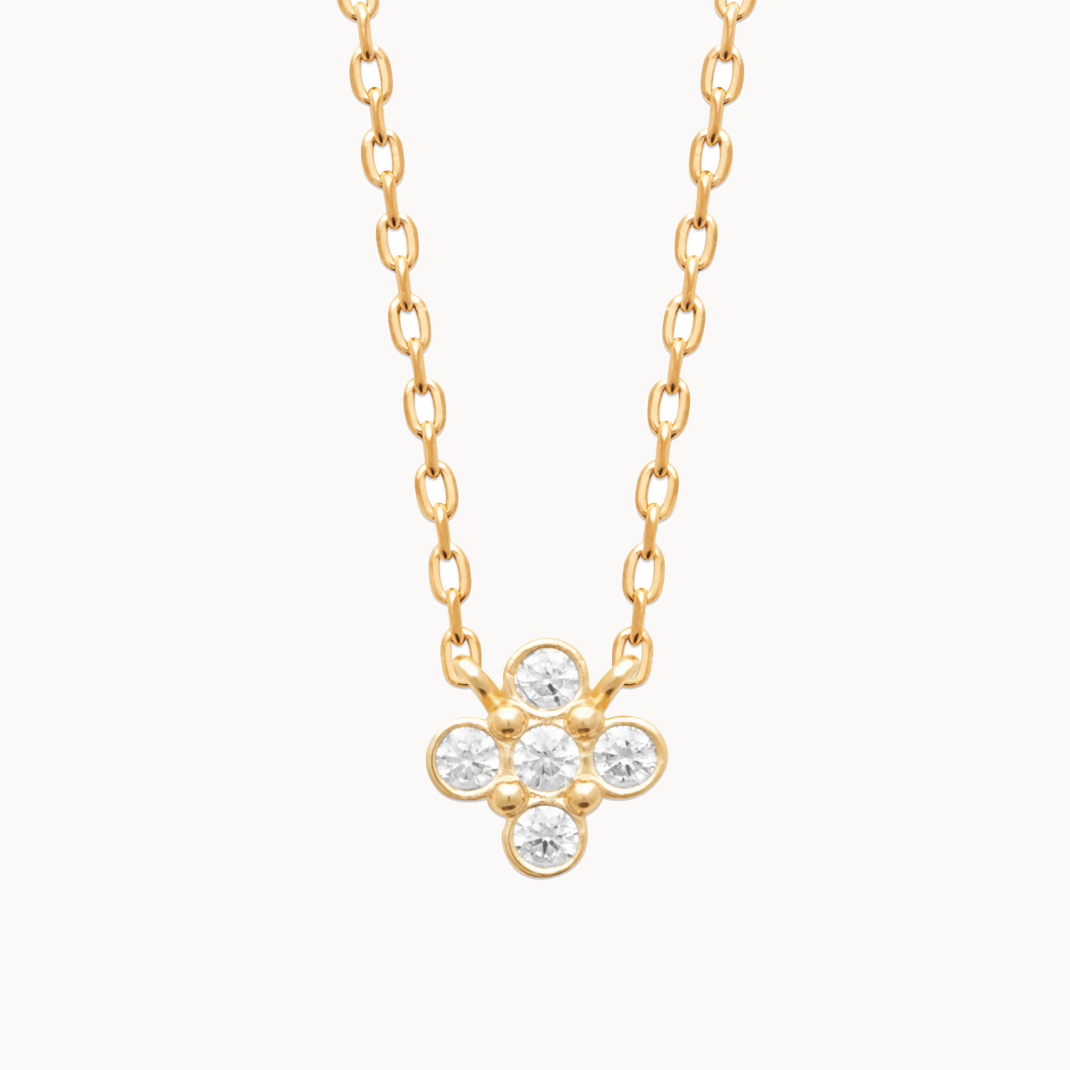 Collier Trèfle Porte-Bonheur - Perles Résine Blanche & Cristaux - Chaîne Acier Inoxydable Doré - Neuf Avec Étiquettes