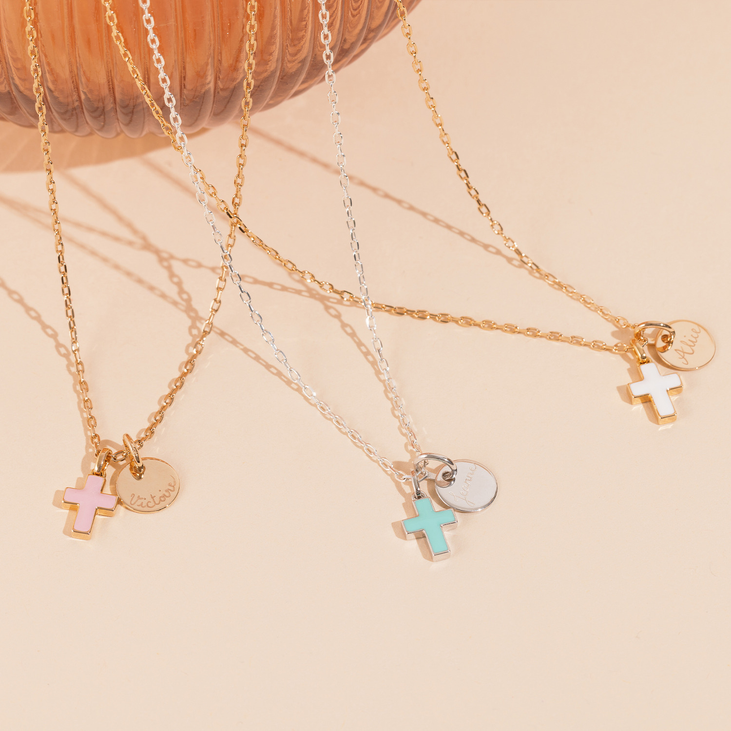 Collier personnalisé Croix en Émail | Merci Maman