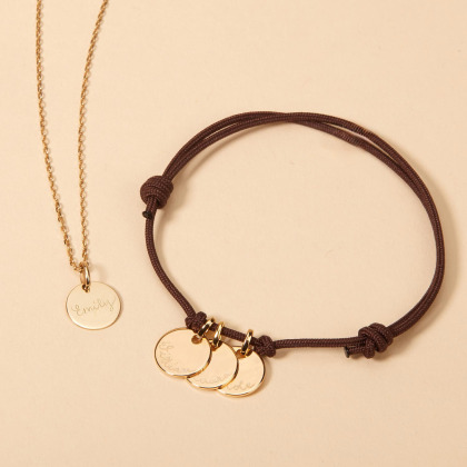 Collar personalizado con nombre en oro de 9 kilates merci maman