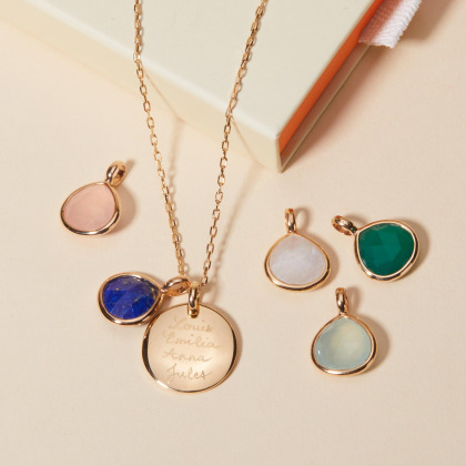 Collana personalizzata con pietra semi-preziosa placcato oro Calcedonia rosa merci maman