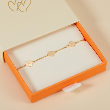 Bracelet personnalisé Initiale Croix Romane sur chaîne doré à l'or fin Merci Maman