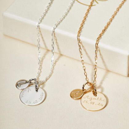Collar personalizado con letra baño de oro merci maman