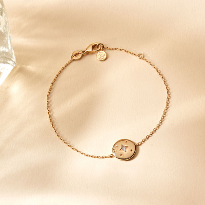 Pulsera personalizada de cadena con mini estrella de cristal baño de oro merci maman