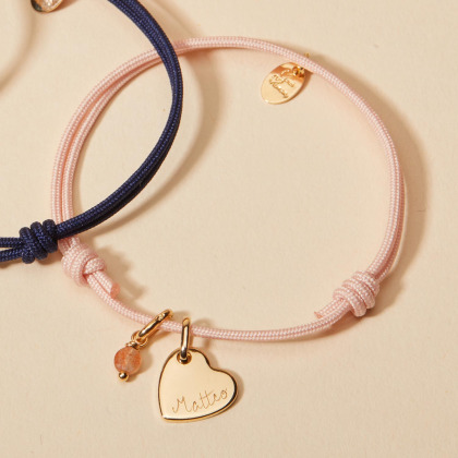 Pulsera personalizada con mini gema y corazón baño de oro merci maman
