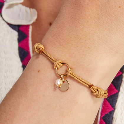 Bracciale personalizzato con anello Eternità e perla placcato in oro merci maman