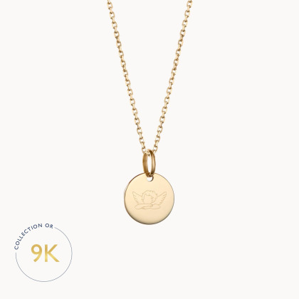 Collar personalizado en oro de 9 kilates con ilustración de bautizo o comunión merci maman
