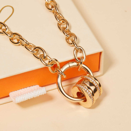 Personalisierte runde Lucky Charm Unity Halskette vergoldet merci maman