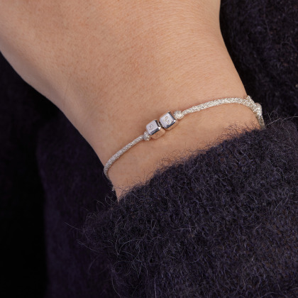 Personalisiertes glitzerndes Würfel Armband silber merci maman