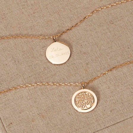 Personalised Tree of Life Medal Necklace plaqué or merci maman