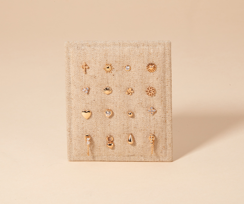 Discover new stud earrings 